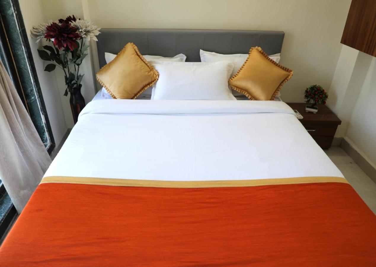 Hotel Satyam Residency Нави Мумбаи Экстерьер фото