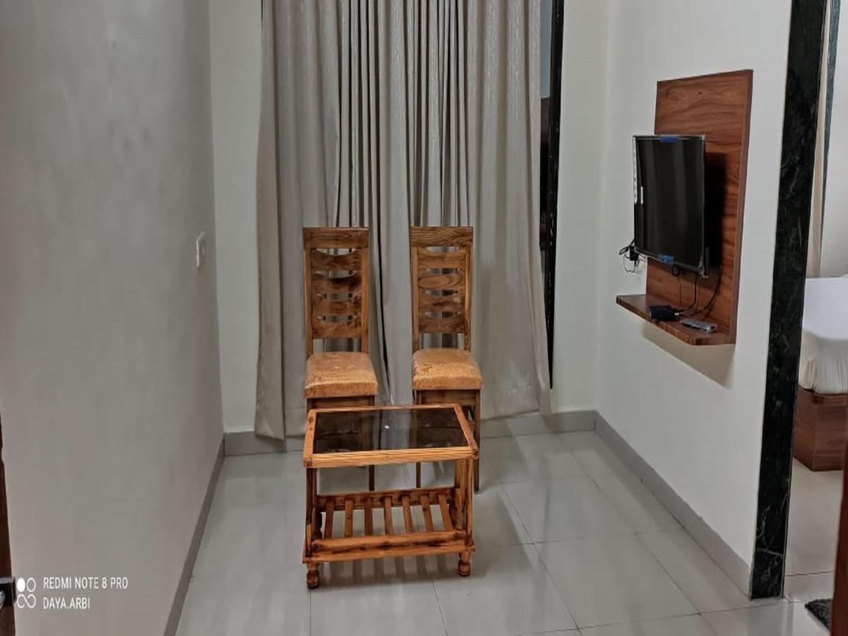 Hotel Satyam Residency Нави Мумбаи Экстерьер фото