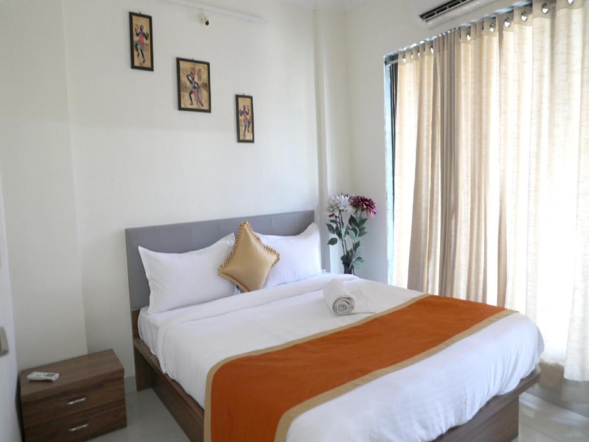 Hotel Satyam Residency Нави Мумбаи Экстерьер фото