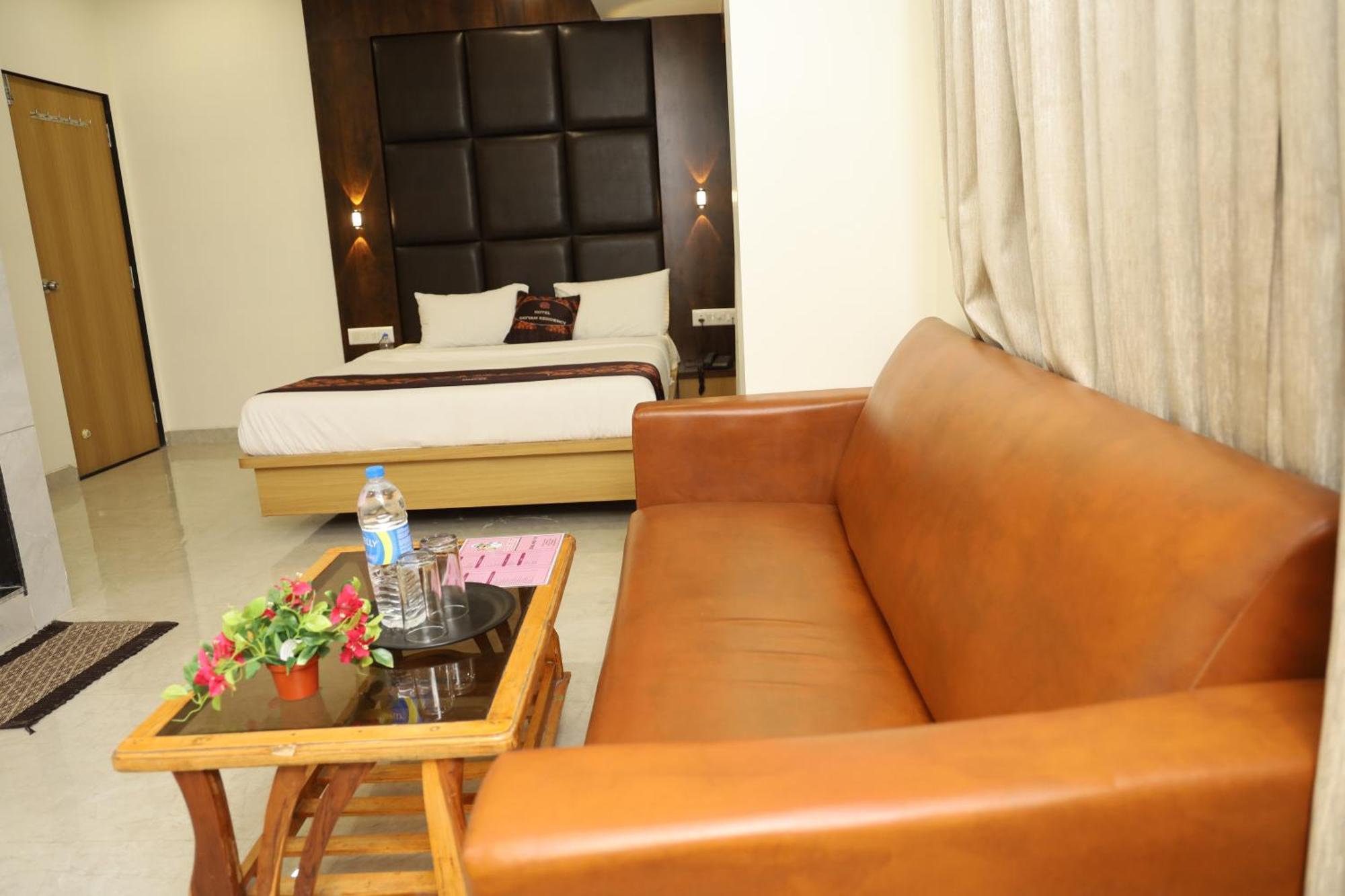 Hotel Satyam Residency Нави Мумбаи Экстерьер фото